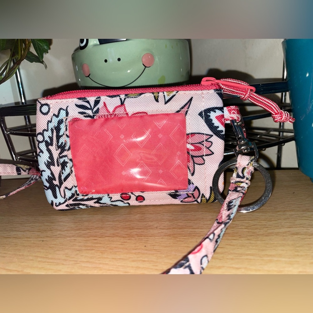 Vera Bradley Set of Bags. - Picture 10 of 15